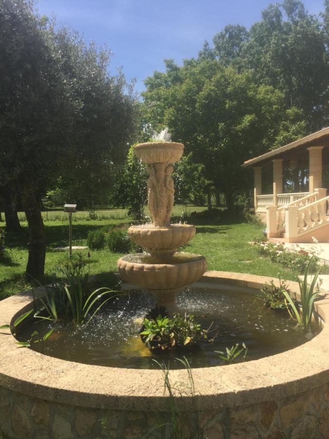 B&B Gite D'Ayran Saint-Quentin-la-Poterie Zewnętrze zdjęcie